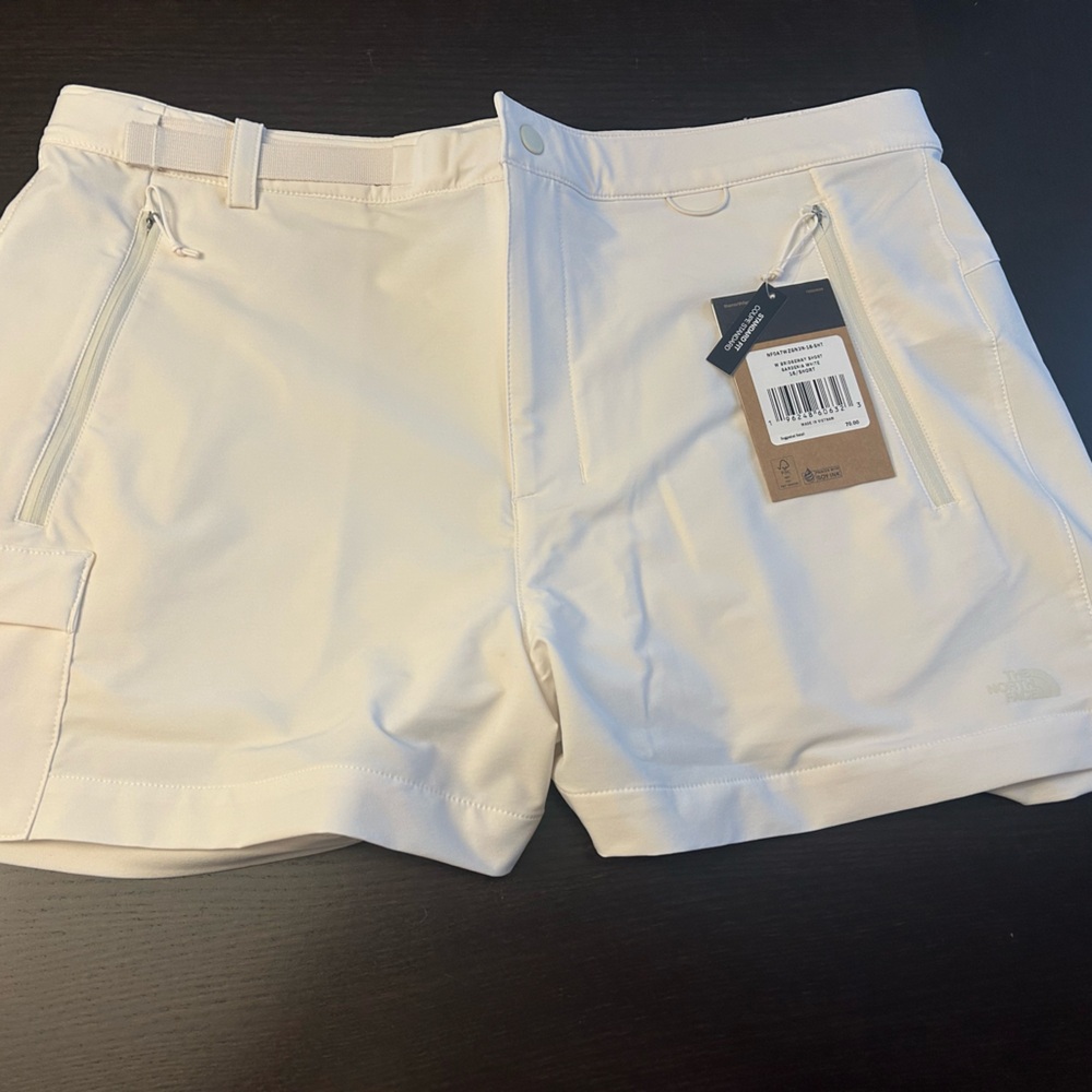 NWT The North Face Bridgeway shorts women’s 16 gardenia white new